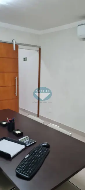 Casa com 2 quartos à venda, 133m2 em Centro, Jundiai - SP - imagem 8 Foto 8 de Casa com 2 quartos à venda, 133m2 em Centro, Jundiai - SP