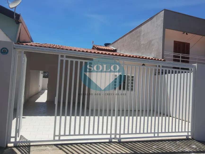 Foto 1 de Casa com 3 quartos para alugar em Jardim Santhiago, Campo Limpo Paulista - SP