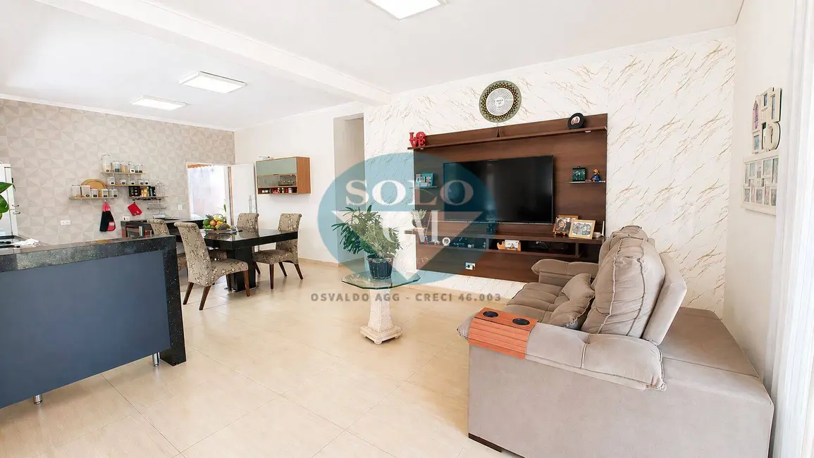 Foto 2 de Casa com 3 quartos à venda, 1000m2 em Caxambu, Jundiai - SP