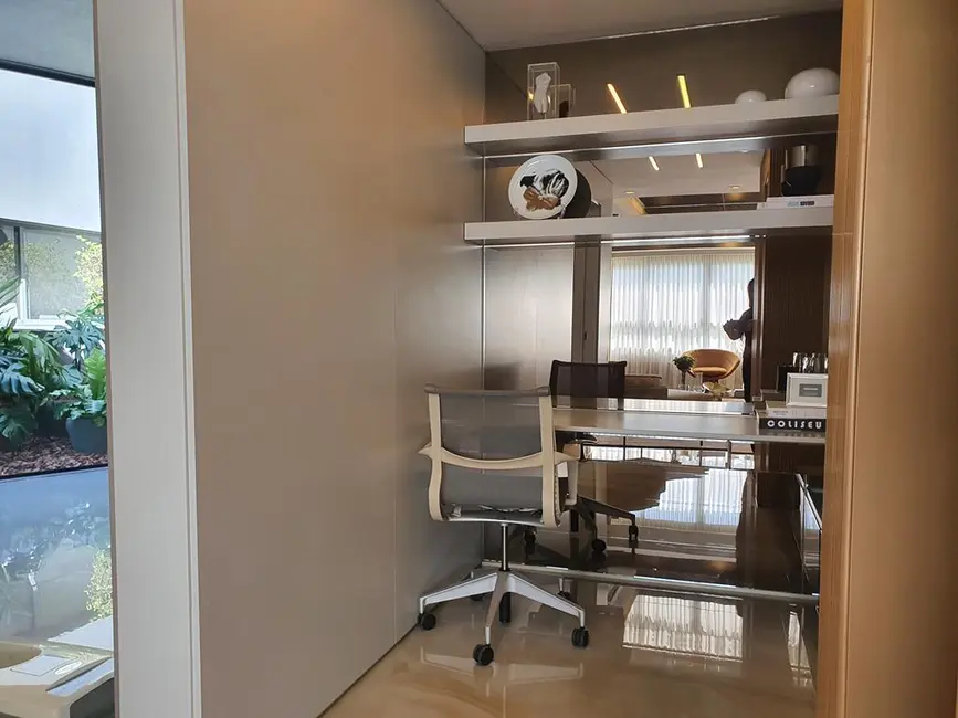 Apartamento com 4 quartos à venda, 202m2 em Jardim Europa, Porto Alegre - RS - imagem 5 Foto 5 de Apartamento com 4 quartos à venda, 202m2 em Jardim Europa, Porto Alegre - RS