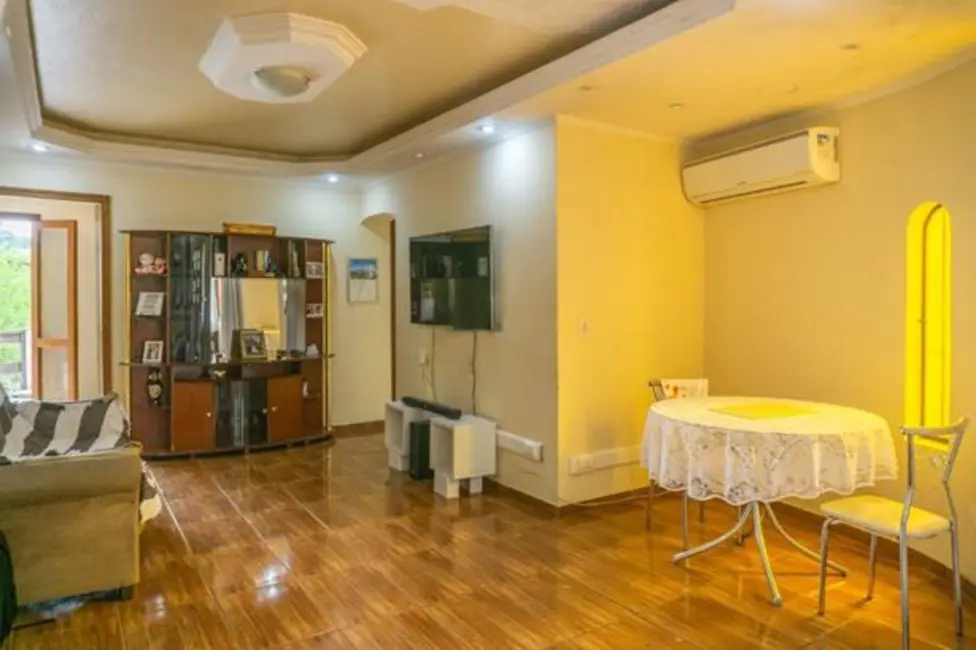 Foto 6 de Casa com 3 quartos à venda, 173m2 em Chácara das Pedras, Porto Alegre - RS