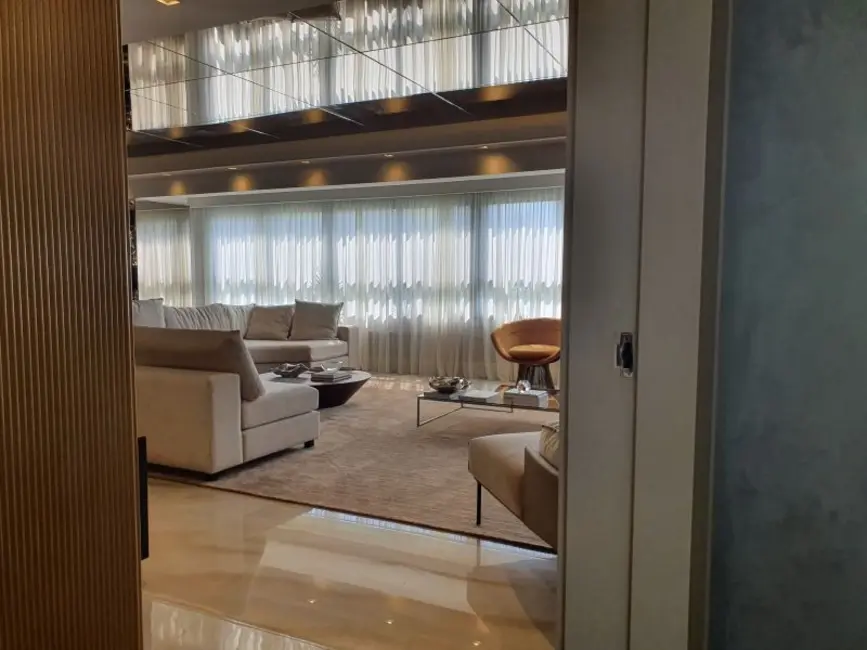 Apartamento com 4 quartos à venda, 291m2 em Jardim Europa, Porto Alegre - RS - imagem 4 Foto 4 de Apartamento com 4 quartos à venda, 291m2 em Jardim Europa, Porto Alegre - RS