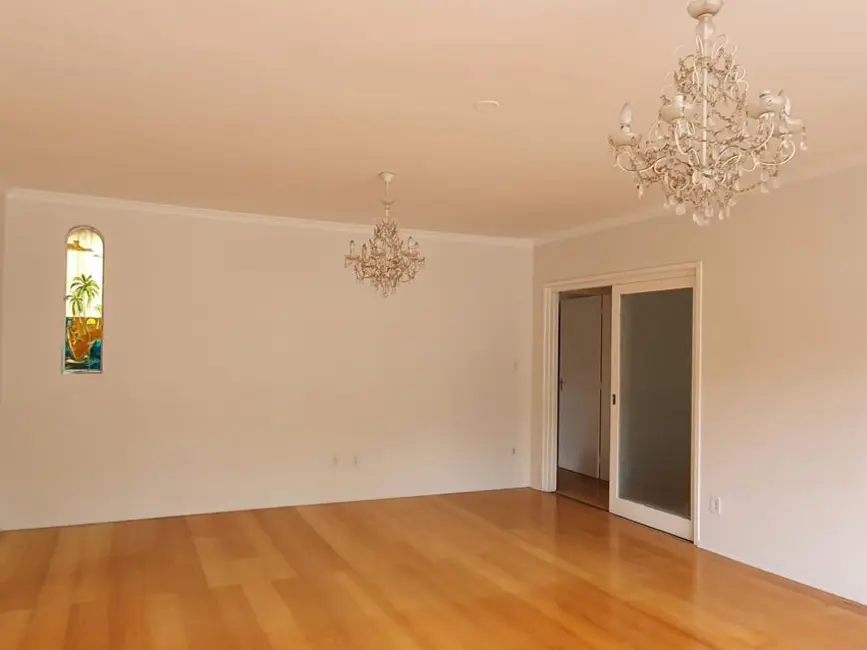 Foto 7 de Casa com 5 quartos à venda, 377m2 em Chácara das Pedras, Porto Alegre - RS