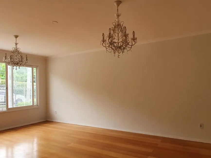 Foto 5 de Casa com 5 quartos à venda, 377m2 em Chácara das Pedras, Porto Alegre - RS