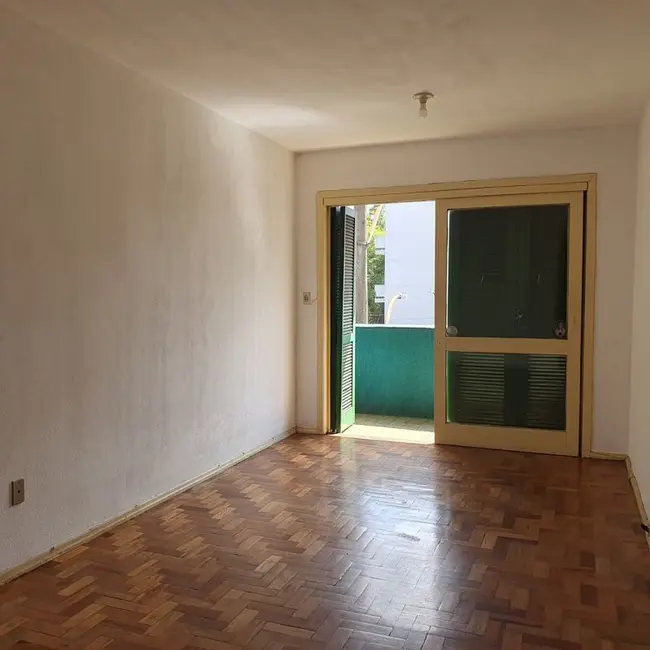 Foto 2 de Kitnet com 1 quarto à venda, 36m2 em Farroupilha, Porto Alegre - RS