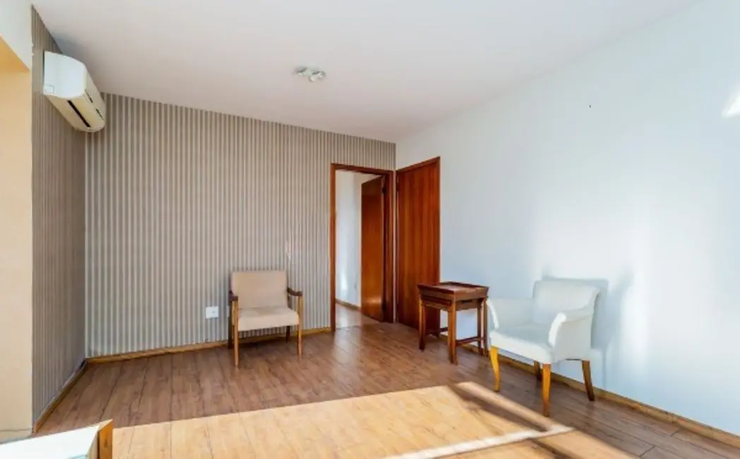 Foto 6 de Apartamento com 2 quartos à venda, 90m2 em Jardim Itu Sabará, Porto Alegre - RS