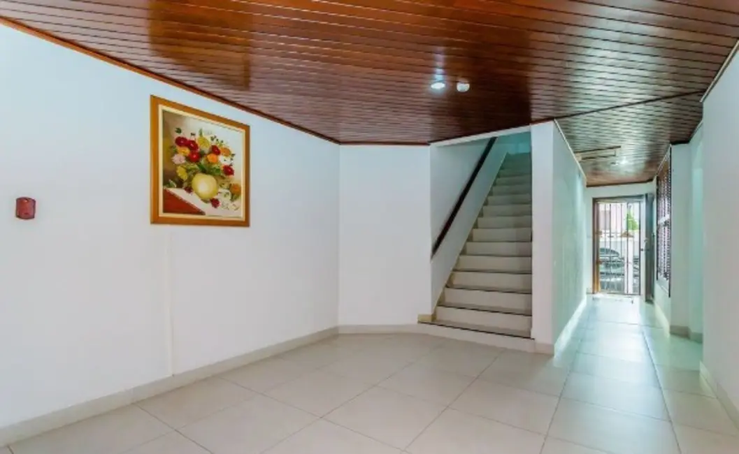 Foto 3 de Apartamento com 2 quartos à venda, 90m2 em Jardim Itu Sabará, Porto Alegre - RS