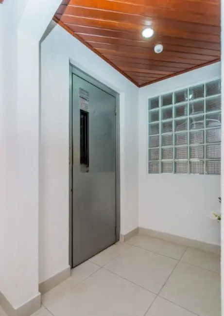 Foto 4 de Apartamento com 2 quartos à venda, 90m2 em Jardim Itu Sabará, Porto Alegre - RS