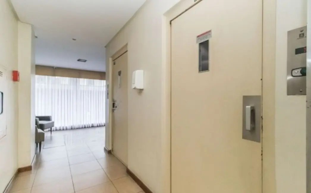 Foto 4 de Apartamento com 3 quartos à venda, 95m2 em Mont Serrat, Porto Alegre - RS