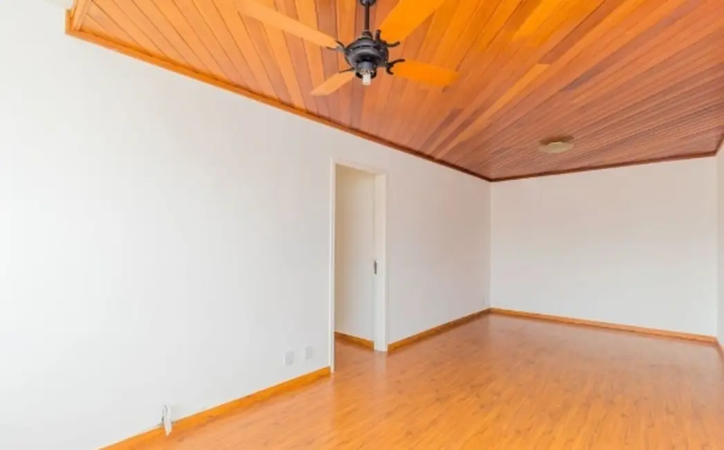 Foto 9 de Apartamento com 3 quartos à venda, 95m2 em Mont Serrat, Porto Alegre - RS