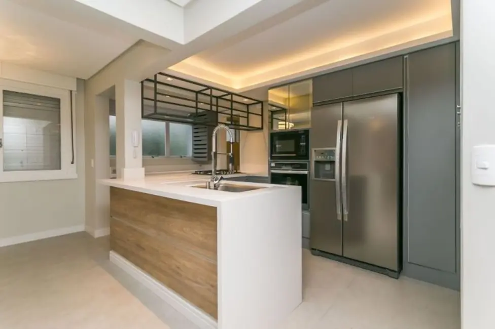 Apartamento com 2 quartos à venda, 87m2 em Auxiliadora, Porto Alegre - RS - imagem 3 Foto 3 de Apartamento com 2 quartos à venda, 87m2 em Auxiliadora, Porto Alegre - RS