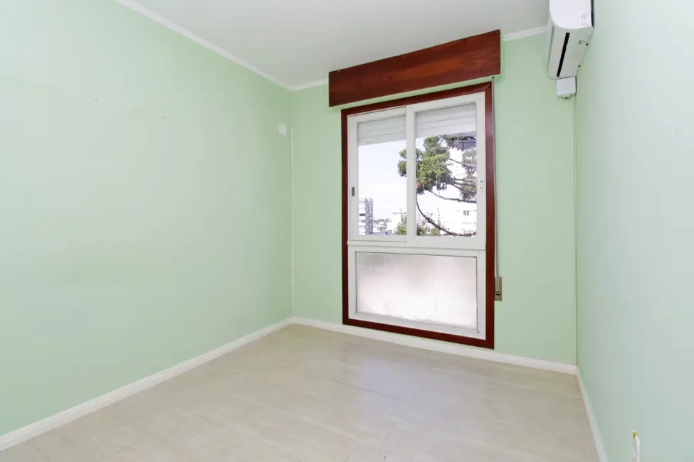 Foto 4 de Apartamento com 2 quartos à venda, 71m2 em Cristo Redentor, Porto Alegre - RS