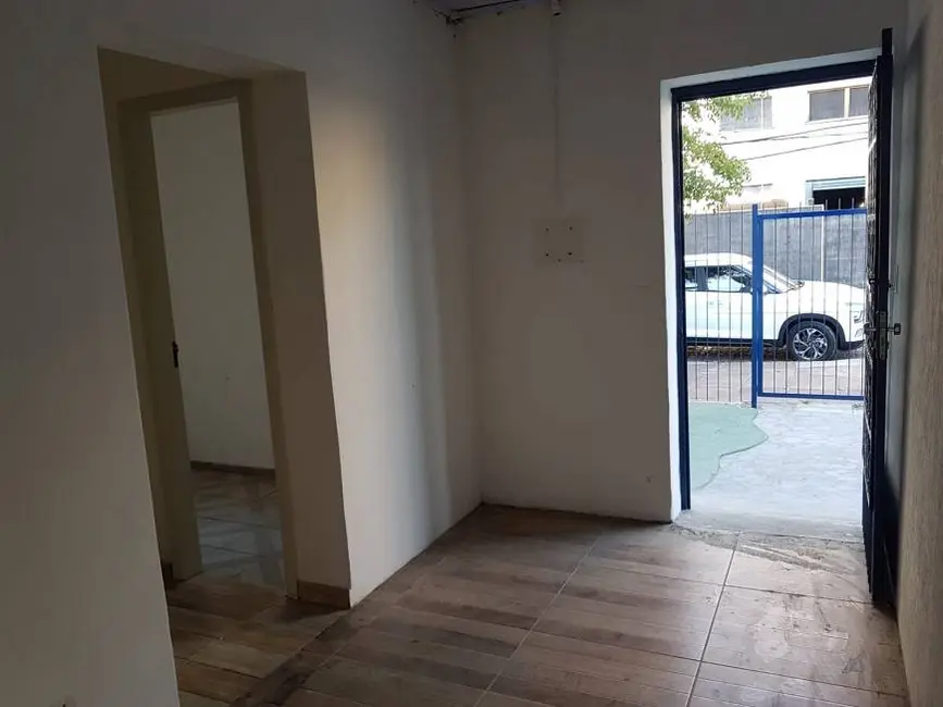 Sala Comercial para alugar, 230m2 em Santana, Porto Alegre - RS - imagem 3 Foto 3 de Sala Comercial para alugar, 230m2 em Santana, Porto Alegre - RS