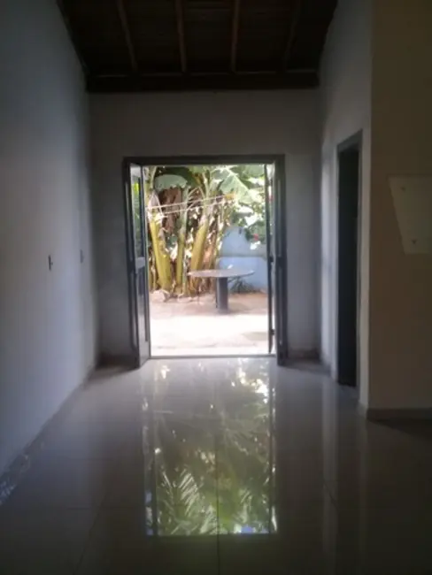 Foto 2 de Casa com 2 quartos para alugar, 100m2 em Loteamento Jardim Timbaúva, Gravatai - RS