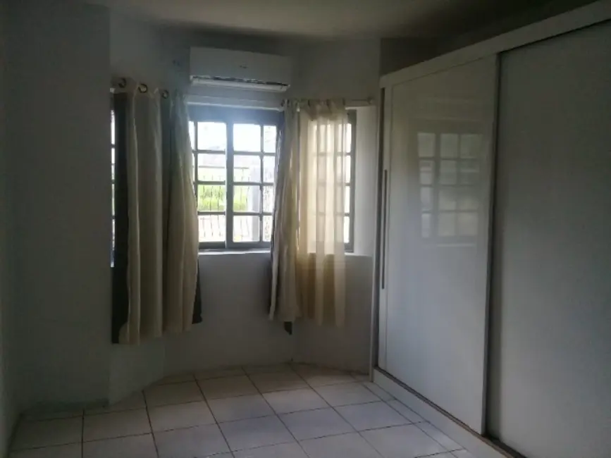 Casa com 2 quartos para alugar, 100m2 em Loteamento Jardim Timbaúva, Gravatai - RS - imagem 4 Foto 4 de Casa com 2 quartos para alugar, 100m2 em Loteamento Jardim Timbaúva, Gravatai - RS