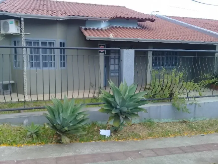 Foto 1 de Casa com 2 quartos para alugar, 100m2 em Loteamento Jardim Timbaúva, Gravatai - RS