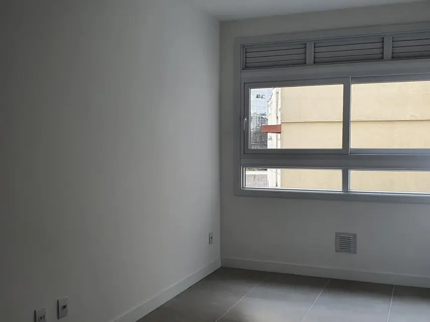 Foto 3 de Apartamento com 2 quartos à venda, 45m2 em Farroupilha, Porto Alegre - RS