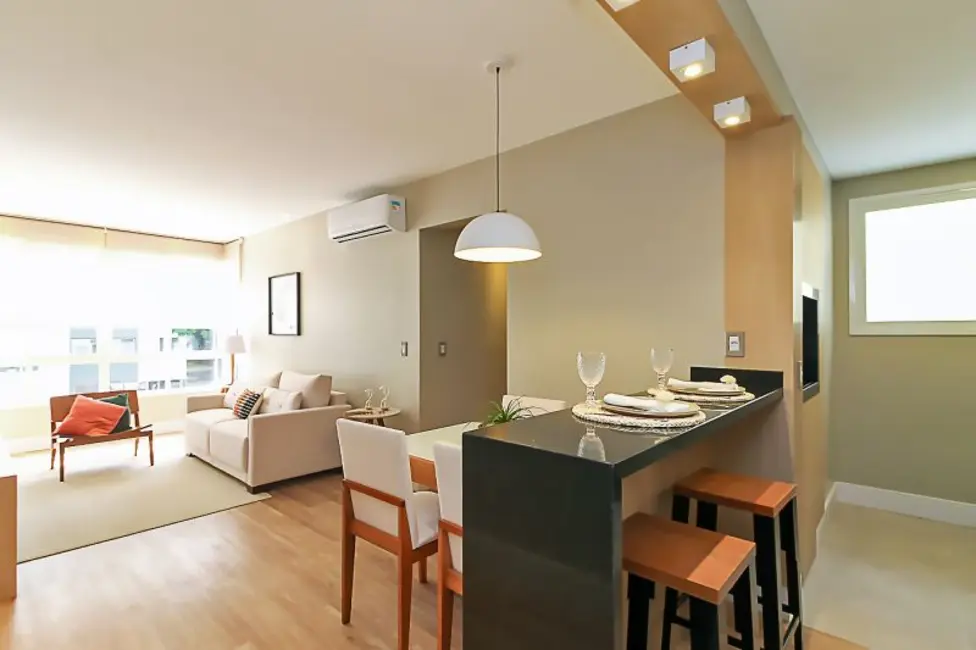 Foto 3 de Apartamento com 2 quartos à venda, 70m2 em Jardim Botânico, Porto Alegre - RS