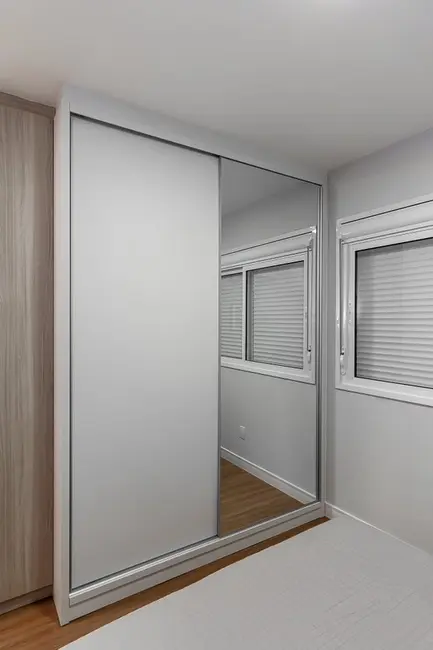 Apartamento com 3 quartos à venda, 85m2 em Mont Serrat, Porto Alegre - RS - imagem 5 Foto 5 de Apartamento com 3 quartos à venda, 85m2 em Mont Serrat, Porto Alegre - RS