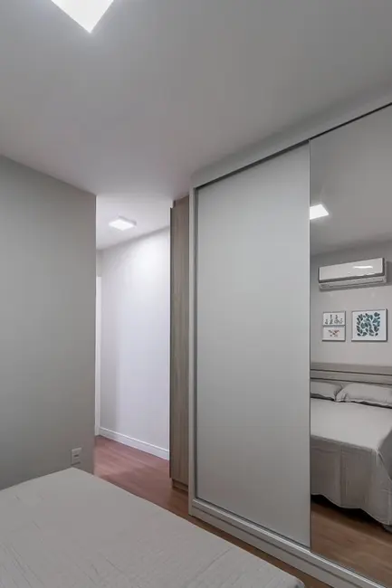 Apartamento com 3 quartos à venda, 85m2 em Mont Serrat, Porto Alegre - RS - imagem 9 Foto 9 de Apartamento com 3 quartos à venda, 85m2 em Mont Serrat, Porto Alegre - RS