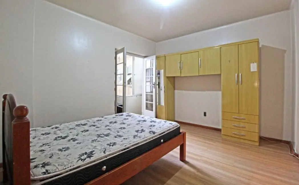 Foto 6 de Apartamento com 2 quartos à venda, 80m2 em Independência, Porto Alegre - RS
