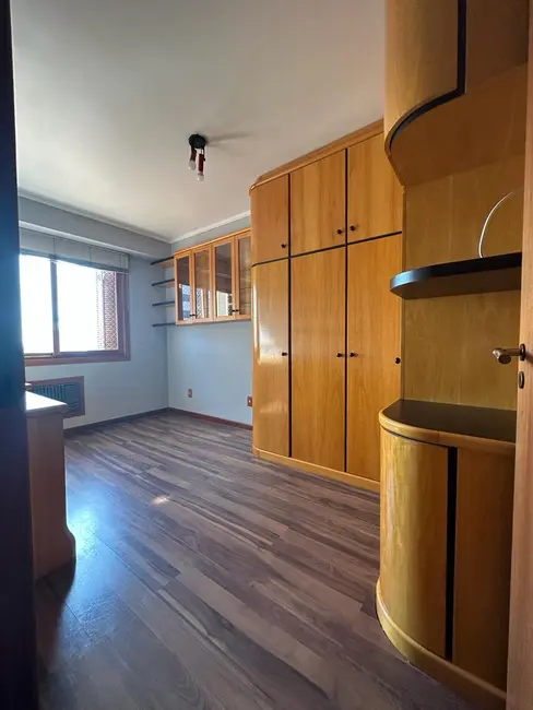 Foto 8 de Apartamento com 3 quartos à venda, 118m2 em Cristo Redentor, Porto Alegre - RS