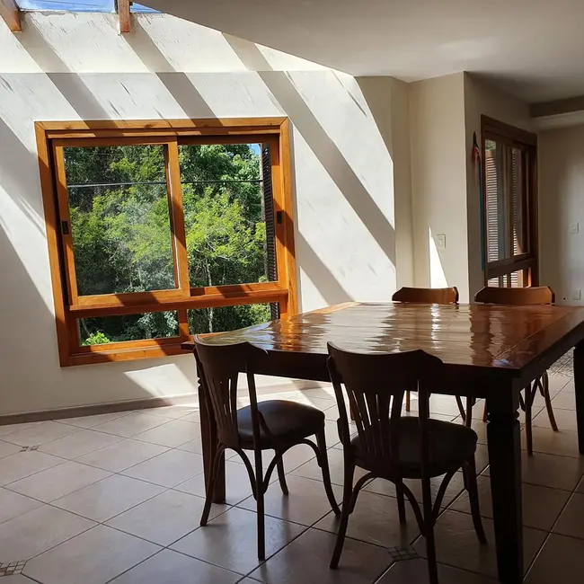 Foto 6 de Casa com 4 quartos à venda, 290m2 em Agronomia, Porto Alegre - RS