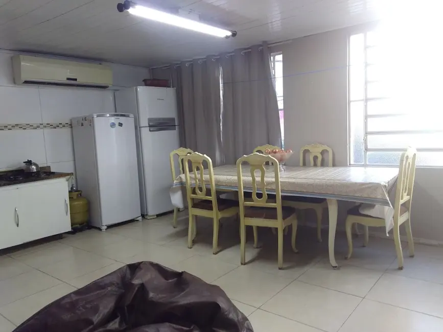 Foto 8 de Casa com 3 quartos para alugar, 159m2 em Tristeza, Porto Alegre - RS