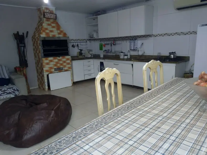 Foto 9 de Casa com 3 quartos para alugar, 159m2 em Tristeza, Porto Alegre - RS