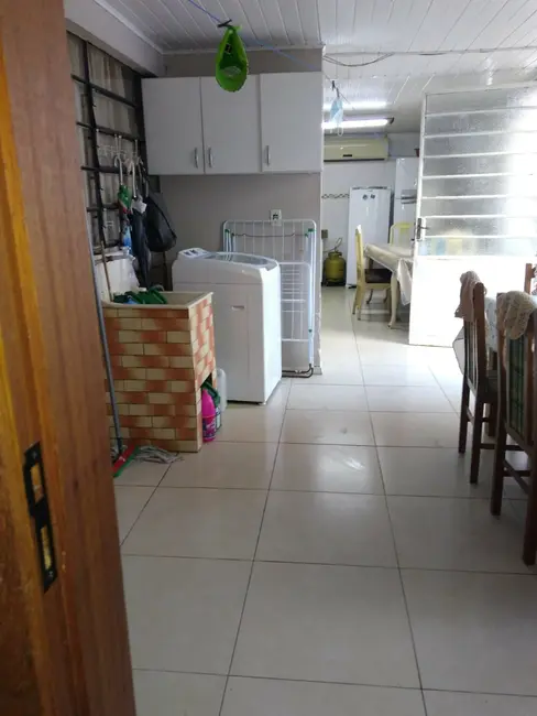 Foto 29 de Casa com 3 quartos para alugar, 159m2 em Tristeza, Porto Alegre - RS