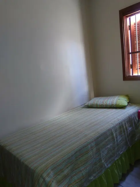 Foto 21 de Casa com 3 quartos para alugar, 159m2 em Tristeza, Porto Alegre - RS