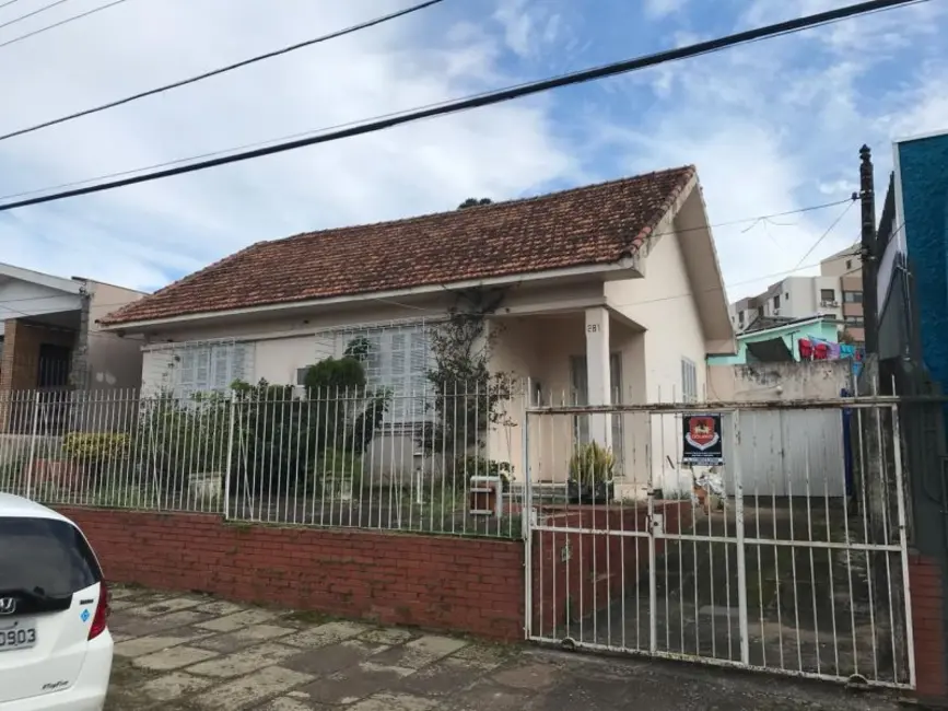 Casa com 2 quartos à venda, 77m2 em Vila Ipiranga, Porto Alegre - RS - imagem 2 Foto 2 de Casa com 2 quartos à venda, 77m2 em Vila Ipiranga, Porto Alegre - RS