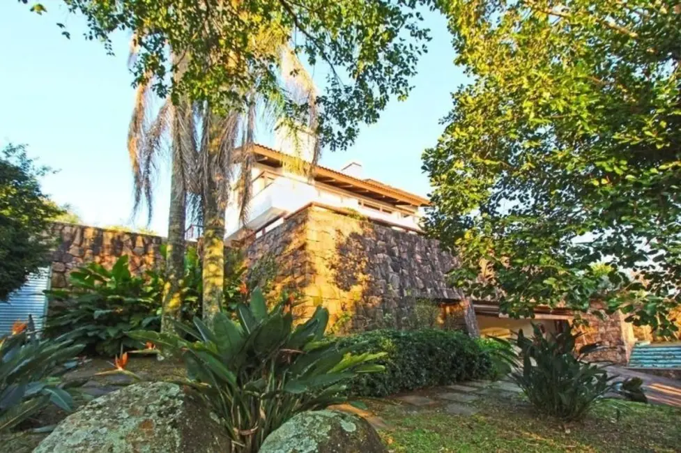 Casa com 4 quartos à venda, 600m2 em Teresópolis, Porto Alegre - RS - imagem 5 Foto 5 de Casa com 4 quartos à venda, 600m2 em Teresópolis, Porto Alegre - RS