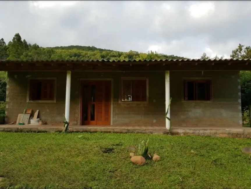 Foto 2 de Chácara com 2 quartos à venda, 110m2 em Tres Forquilhas - RS