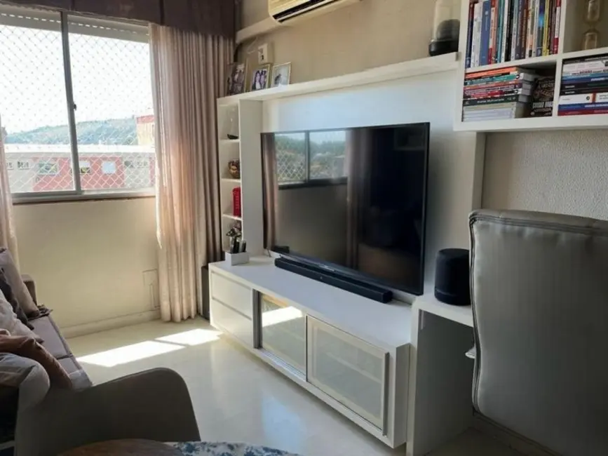 Foto 3 de Apartamento com 3 quartos à venda, 72m2 em Jardim Itu Sabará, Porto Alegre - RS