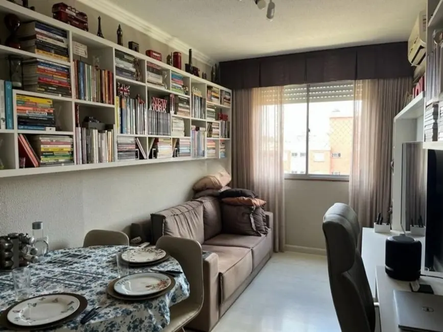 Foto 2 de Apartamento com 3 quartos à venda, 72m2 em Jardim Itu Sabará, Porto Alegre - RS