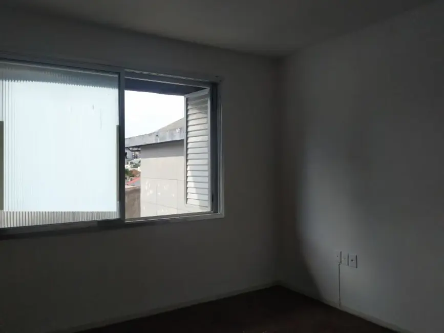 Kitnet com 1 quarto à venda, 26m2 em Menino Deus, Porto Alegre - RS - imagem 7 Foto 7 de Kitnet com 1 quarto à venda, 26m2 em Menino Deus, Porto Alegre - RS