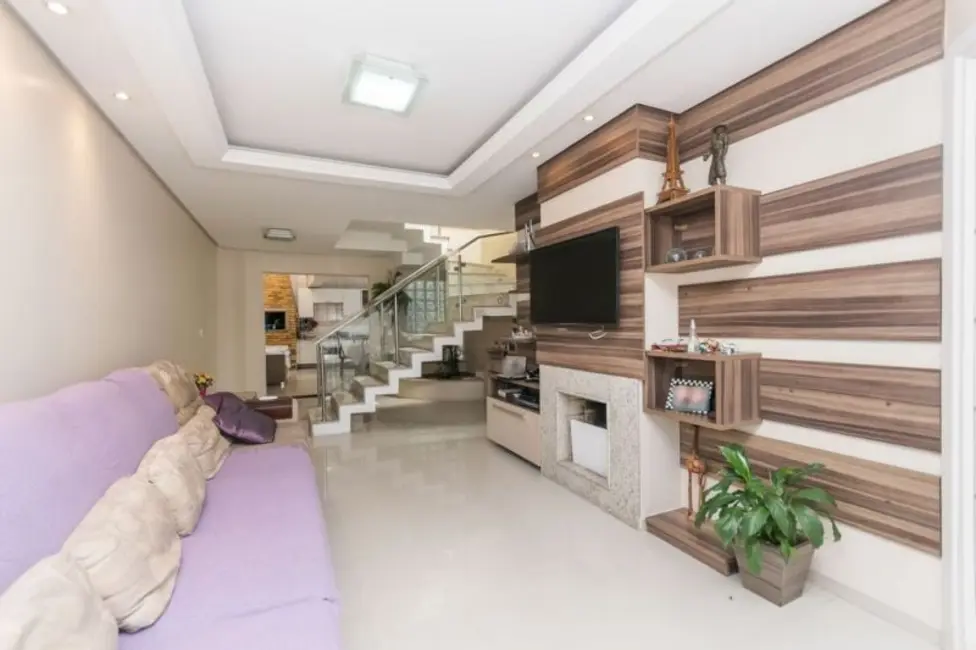 Foto 2 de Casa com 5 quartos à venda, 242m2 em Sarandi, Porto Alegre - RS
