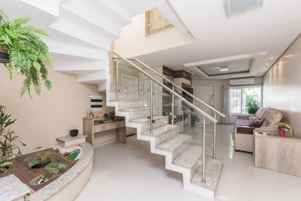 Foto 3 de Casa com 5 quartos à venda, 242m2 em Sarandi, Porto Alegre - RS