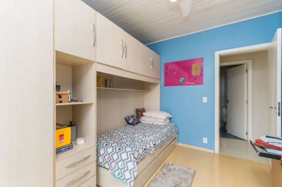 Foto 8 de Casa com 5 quartos à venda, 242m2 em Sarandi, Porto Alegre - RS