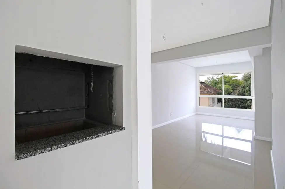 Foto 2 de Apartamento com 2 quartos à venda, 58m2 em Medianeira, Porto Alegre - RS