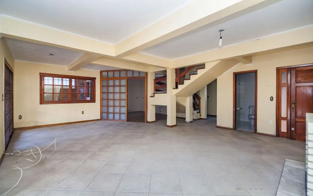 Foto 1 de Casa com 3 quartos à venda, 260m2 em Jardim Itu Sabará, Porto Alegre - RS