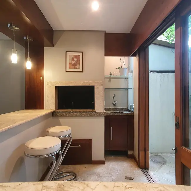 Foto 9 de Casa com 4 quartos à venda, 215m2 em Tristeza, Porto Alegre - RS