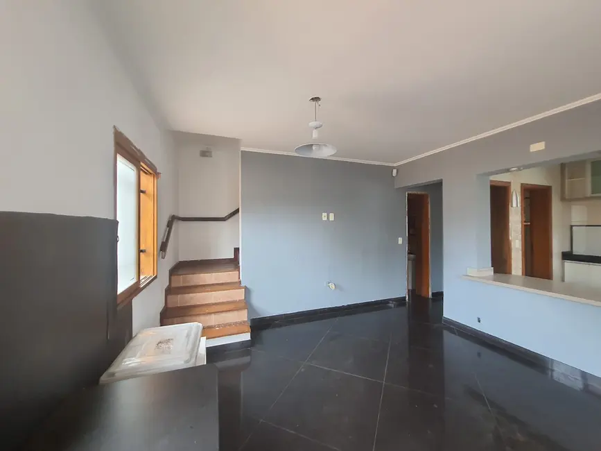 Foto 4 de Casa com 2 quartos à venda, 117m2 em Rubem Berta, Porto Alegre - RS