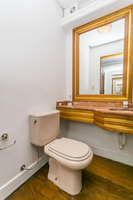 Apartamento com 3 quartos à venda, 227m2 em Bela Vista, Porto Alegre - RS - imagem 8 Foto 8 de Apartamento com 3 quartos à venda, 227m2 em Bela Vista, Porto Alegre - RS