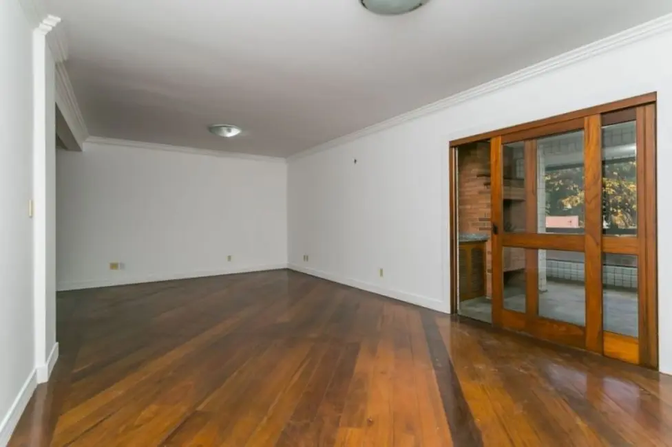 Apartamento com 3 quartos à venda, 227m2 em Bela Vista, Porto Alegre - RS - imagem 6 Foto 6 de Apartamento com 3 quartos à venda, 227m2 em Bela Vista, Porto Alegre - RS