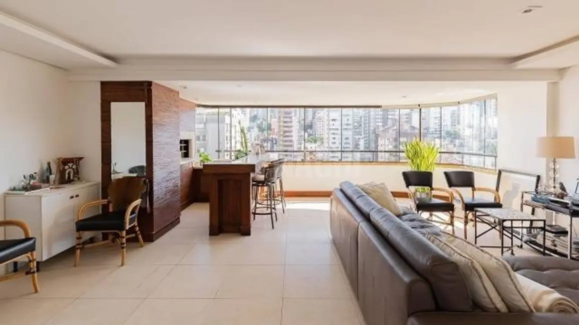 Apartamento com 3 quartos à venda, 123m2 em Petrópolis, Porto Alegre - RS - imagem 5 Foto 5 de Apartamento com 3 quartos à venda, 123m2 em Petrópolis, Porto Alegre - RS