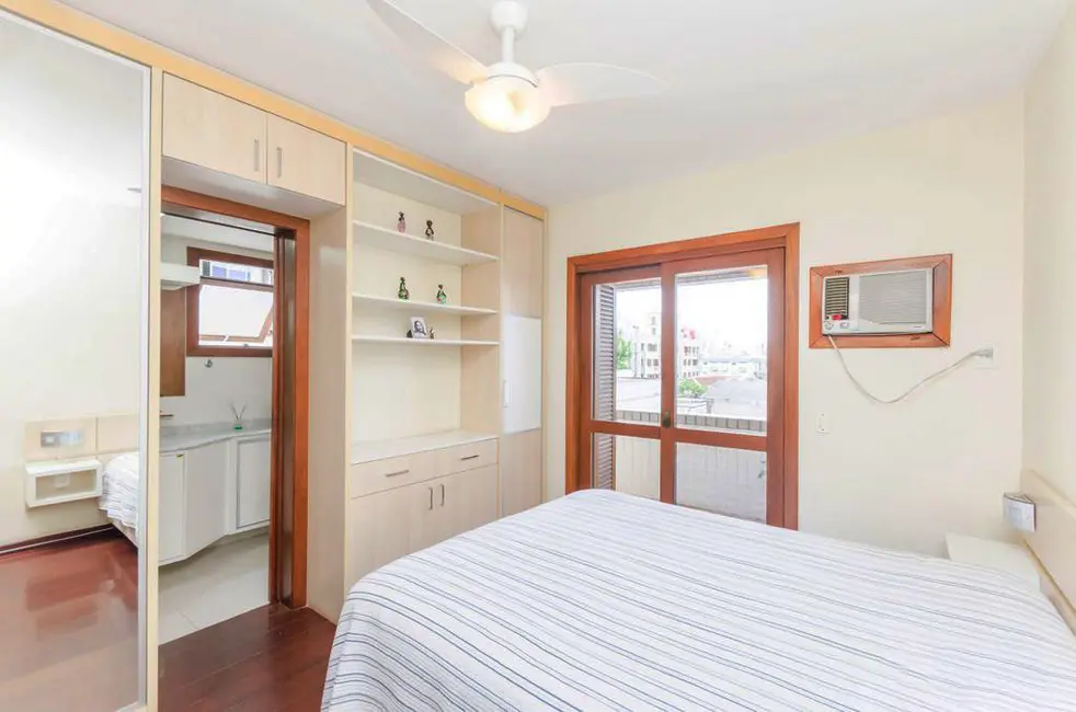 Foto 9 de Apartamento com 3 quartos à venda, 102m2 em Santana, Porto Alegre - RS