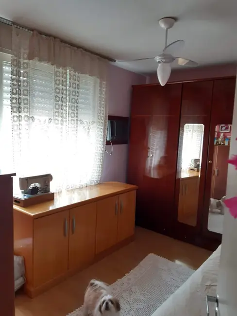 Apartamento com 1 quarto à venda, 45m2 em Jardim Carvalho, Porto Alegre - RS - imagem 9 Foto 9 de Apartamento com 1 quarto à venda, 45m2 em Jardim Carvalho, Porto Alegre - RS