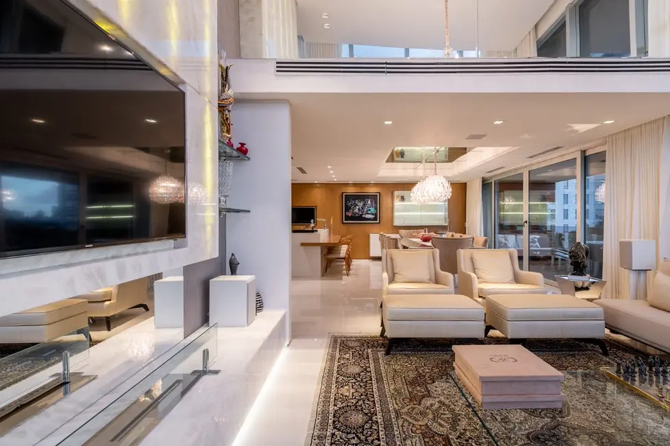 Apartamento com 4 quartos à venda, 316m2 em Vila Ipiranga, Porto Alegre - RS - imagem 9 Foto 9 de Apartamento com 4 quartos à venda, 316m2 em Vila Ipiranga, Porto Alegre - RS